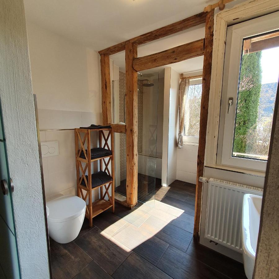Alte Backstube - Ferienwohnung Huettenstube Und Ferienzimmer Auszeit Erkenbrechtsweiler Eksteriør bilde